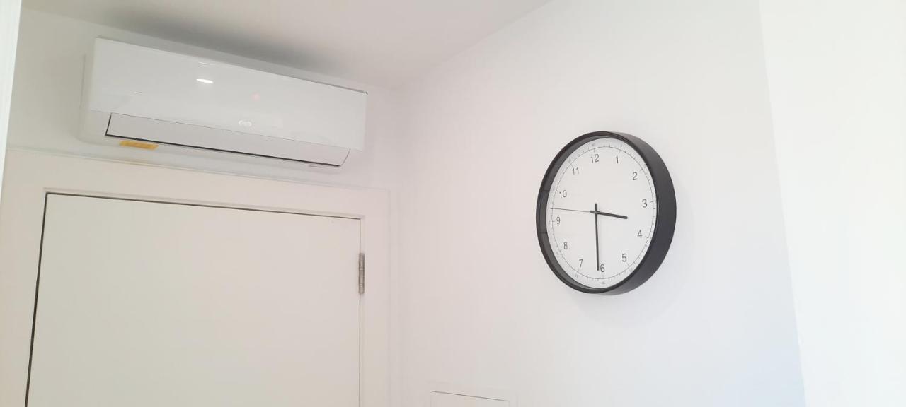 A Window To Porto St. Helena Apartment Ngoại thất bức ảnh